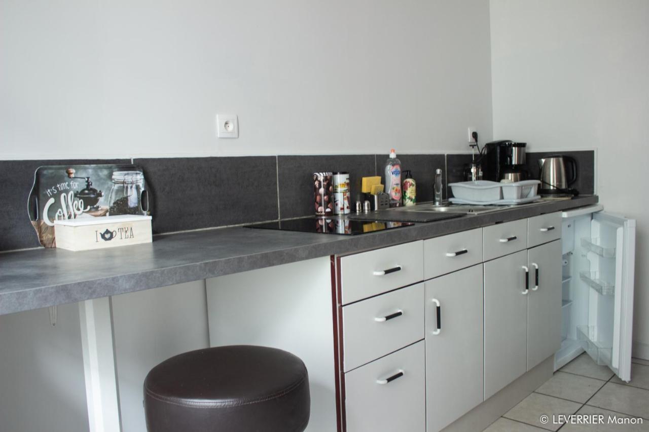 Logis Des Chouans Apartment Les Landes-Genusson Luaran gambar